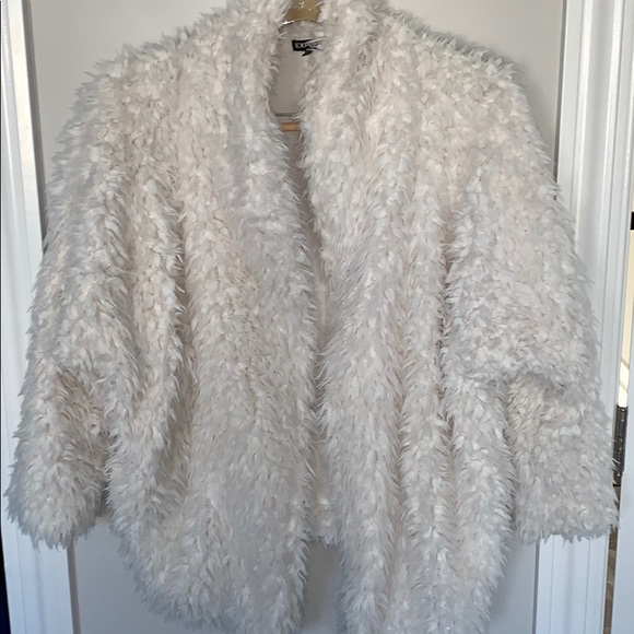 Cozy shaggy cover up with pockets - Picture 1 of 5